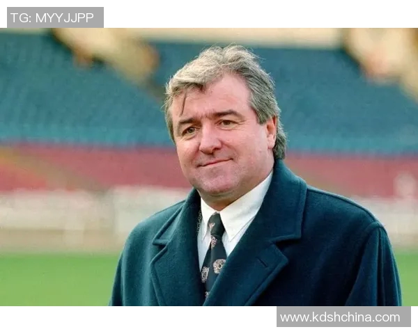 绝顶聪明足球明星名单揭晓他们的智慧与球技如何交融成就传奇