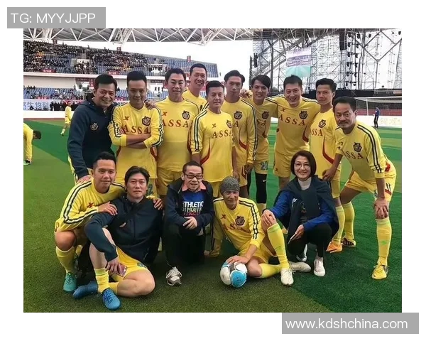 三水足球明星比赛盛况空前球迷热情高涨共庆足球盛宴