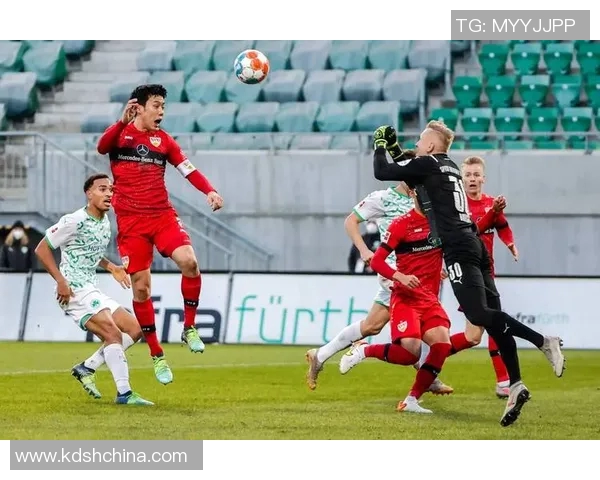 波尔图与尤文图斯历史交锋回顾及战术分析